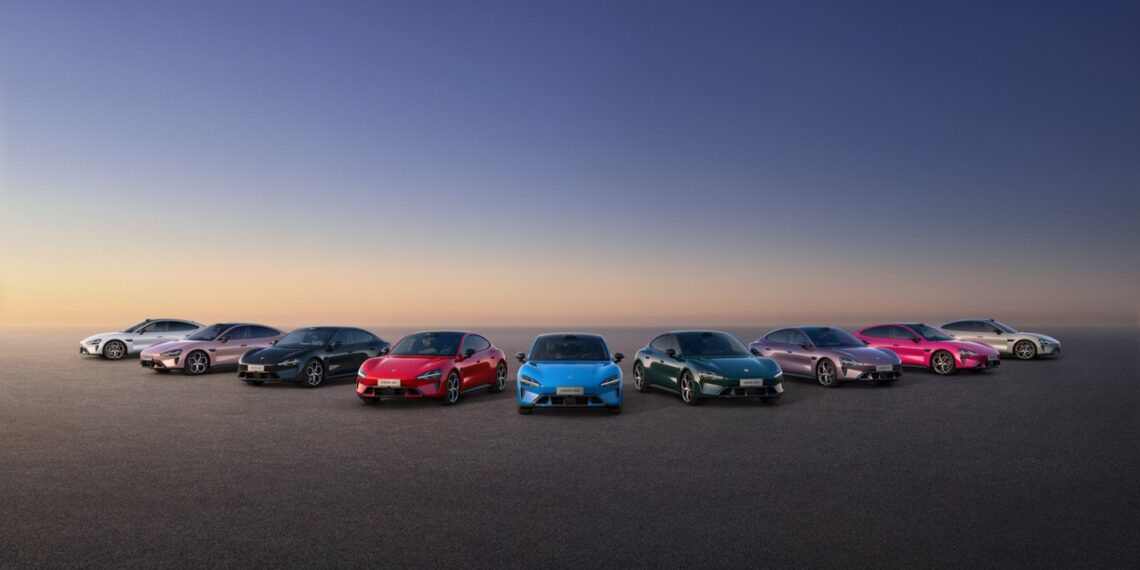 Xiaomi dispara lucros e receitas para máximos históricos e acelera aposta em carros elétricos e inteligência artificial