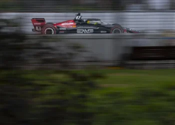 Schumacher’s IndyCar debut cut short in dramatic opening-lap wreck: a shocking twist!