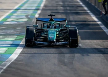 Honda’s engine delay jeopardizes Aston Martin’s future as Hamilton confronts harsh truths