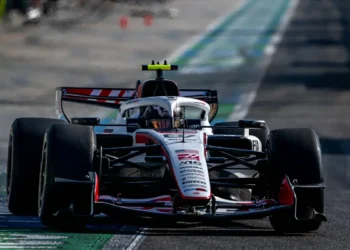 Oliver Bearman prepares for thrilling season opener in Australia: can Haas defy the odds?
