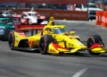 Alex Palou dominates St. Petersburg IndyCar opener with record margin: a chilling warning to rivals