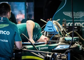 Aston Martin’s shocking vibrations threaten drivers’ safety: a race against time in Australia