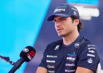 Sainz warns F1: be open-minded about shocking 2026 rules or face chaos on track