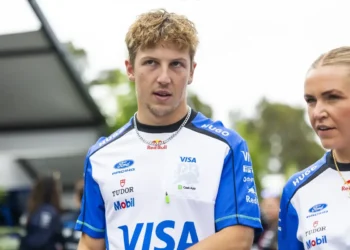 Liam Lawson exposes shocking truth about Daniel Ricciardo’s emotional reaction to F1 betrayal