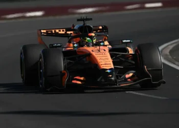 Oscar Piastri electrifies fans with stunning fastest lap at 2026 Australian Grand Prix practice