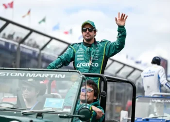 Fernando Alonso and Lance Stroll face crucial decision ahead of Japanese GP: can they compete?