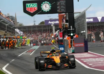 McLaren faces harsh reality at season opener: 50 seconds behind the leader