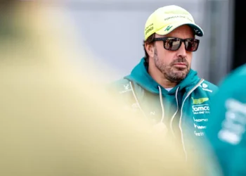 Fernando Alonso confronts haunting ‘GP2 engine’ memories amid Aston Martin’s latest Honda struggles