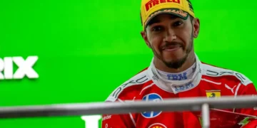 Hamilton celebrates long-awaited Ferrari podium: a dream journey finally realized in China