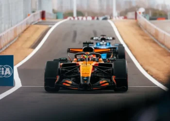 McLaren confronts Mercedes after disastrous engine failures at Chinese GP: a pivotal moment