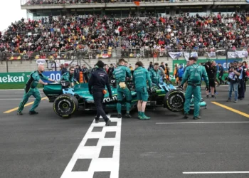 Aston Martin faces turmoil: will new leadership save the struggling team from disaster?