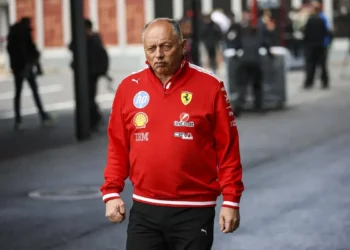 Ferrari’s missed chance: why Vasseur reveals late reaction to Mercedes’ controversial wing