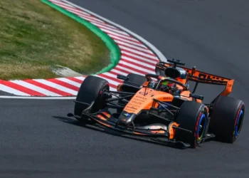 Oscar Piastri reveals disciplined strategy for navigating F1 2026 cars after stunning Suzuka P3