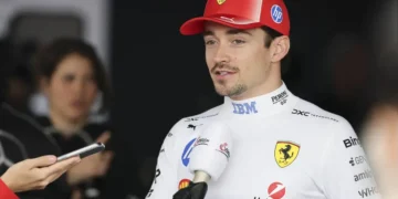 Charles Leclerc confronts George Russell’s mind games at Suzuka: a battle for the podium