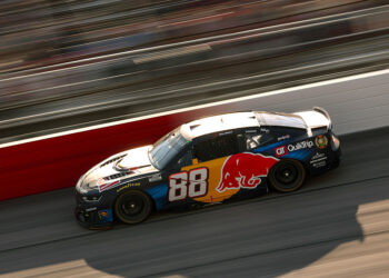 Riley Herbst blasts Connor Zilisch: ‚tell him to go f**k himself‘ after dramatic wreck