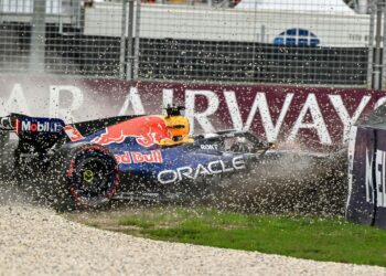Max Verstappen suffers shocking crash in Australian GP qualifying: a disastrous start to the season