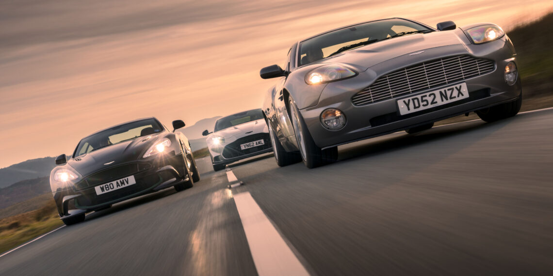 Aston Martin celebra 25 anos do Vanquish, o nome que passou a definir o topo da performance da marca