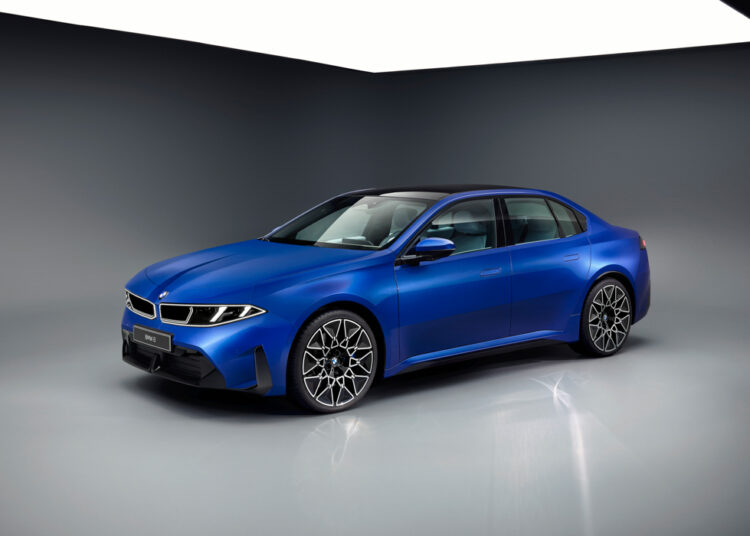 Novo campeão de autonomia: BMW i3 chega no outono