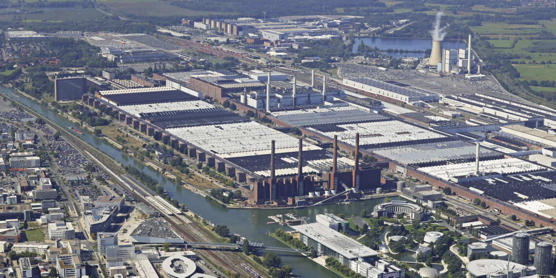 Grupo VW despede 50 000 até 2030