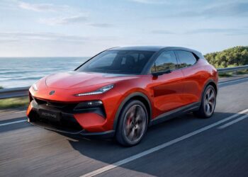 Lotus Eletre X: novo SUV híbrido plug-in com 952 cv no outono