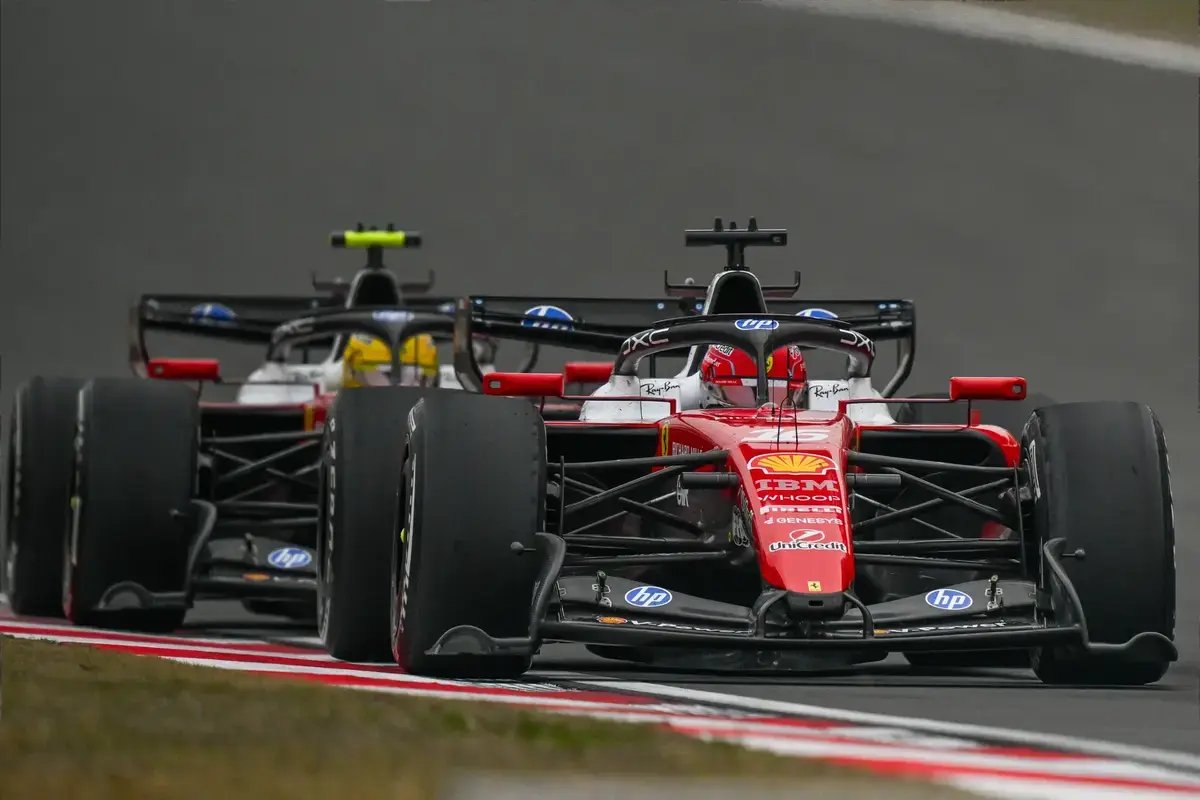 A Ferrari arrisca tudo em Suzuka: uma estratégia audaciosa para desafiar a Mercedes em 2026.