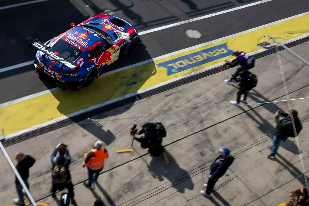 Max Verstappen prepara-se para as 24 Horas de Nurburgring: horário de início da corrida e cronograma revelados.