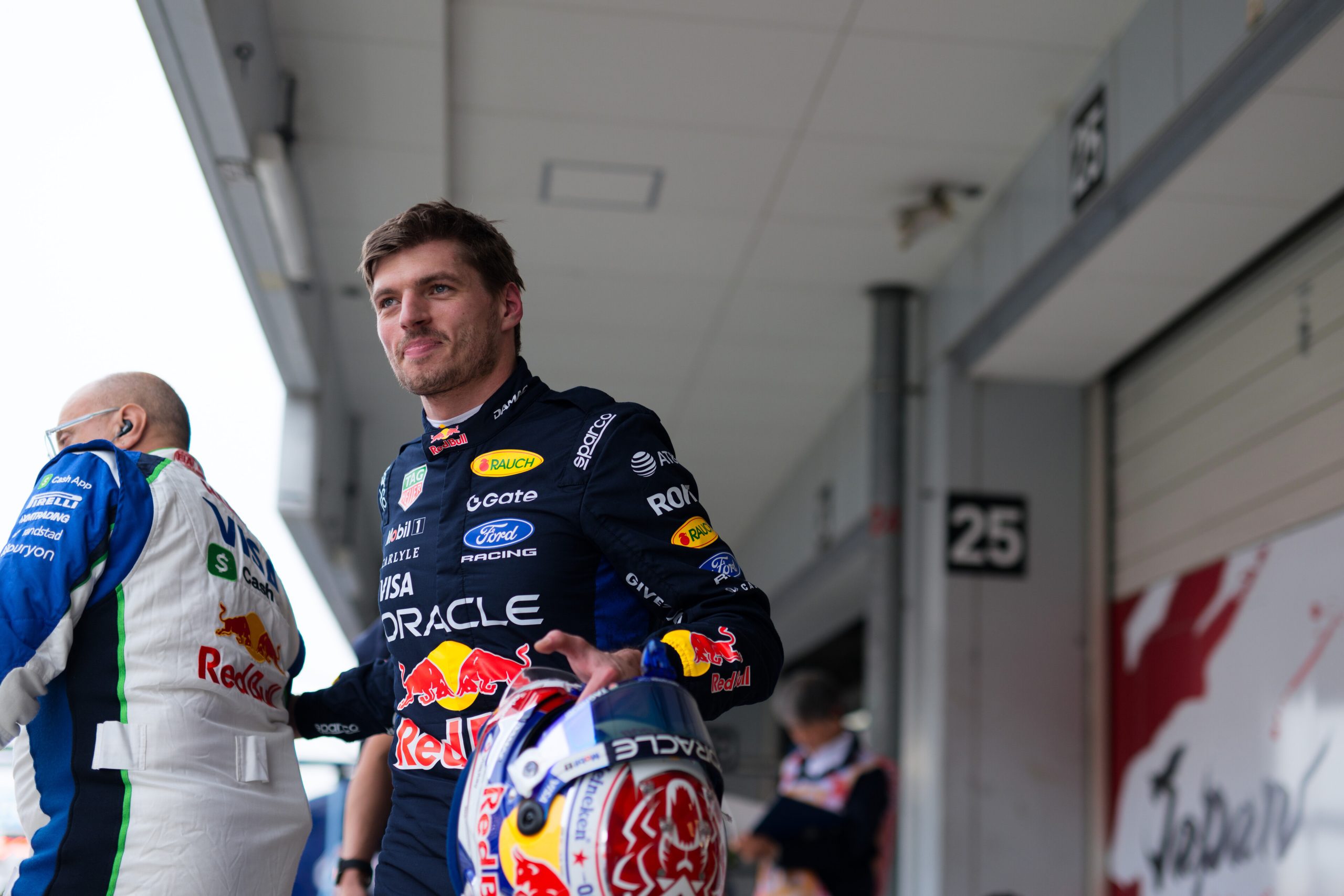 Os fãs da Ferrari instam a equipa a perseguir Max Verstappen: o futuro da F1 está em jogo.