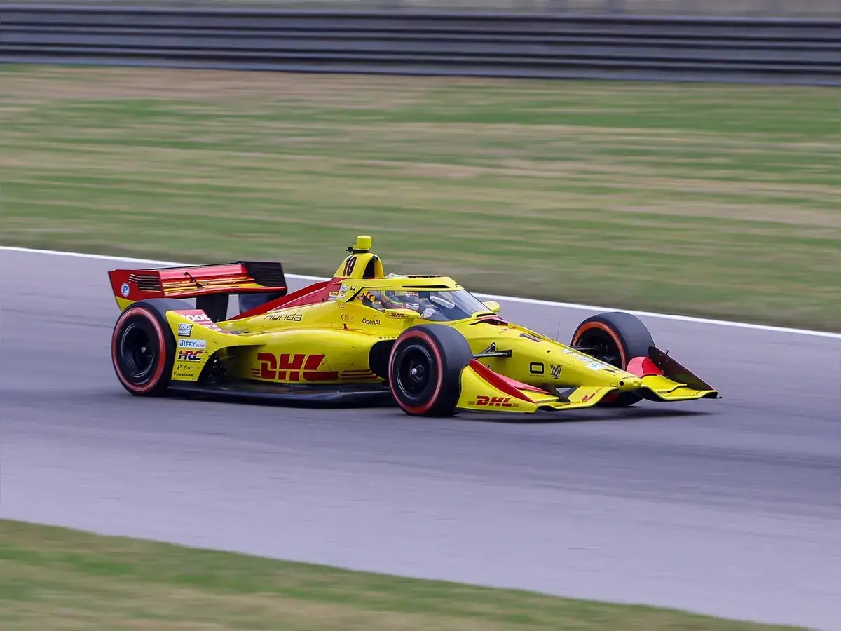 Palou e O’Ward revelam segredos dos testes de pneus no Nashville Speedway: uma revelação que muda o jogo.