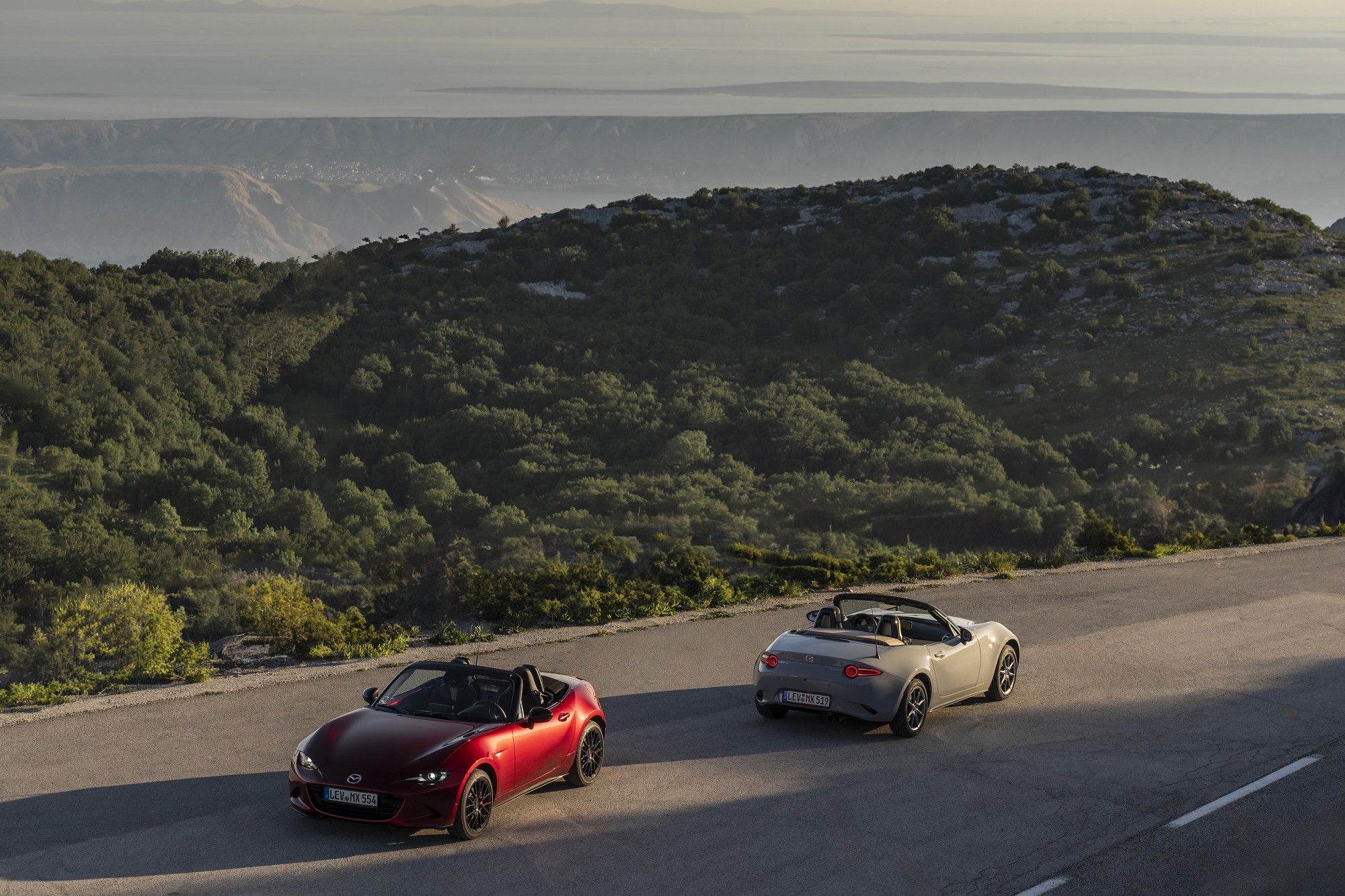 Mazda renova MX-5 para 2027