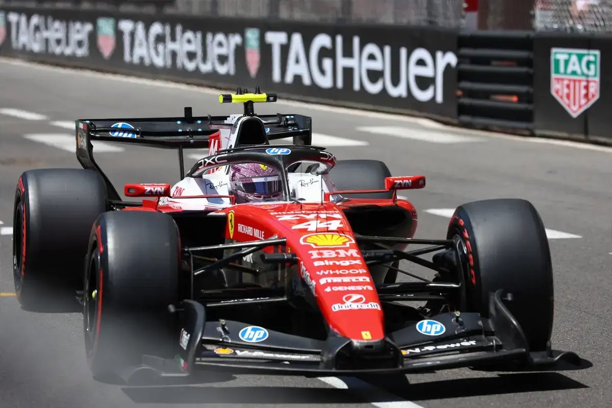 Hamilton exige investigação ao Ferrari SF-26 após GP de Mónaco