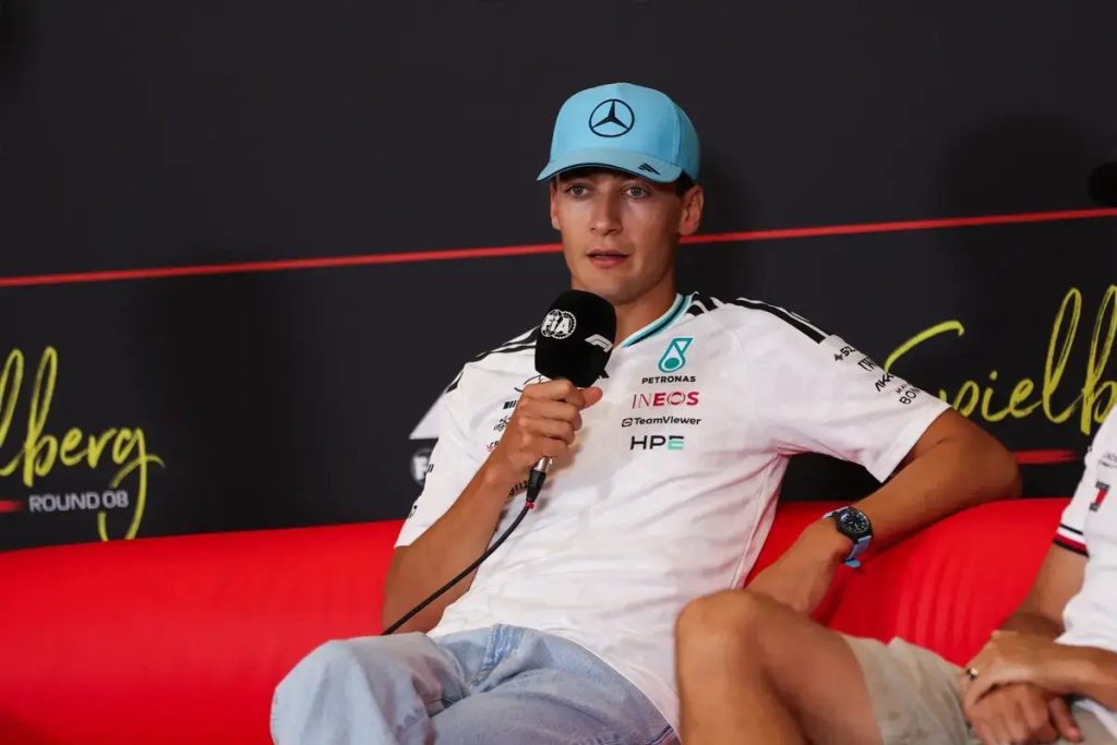 Russell admite défice justo de pontos para Antonelli e elogia Hamilton