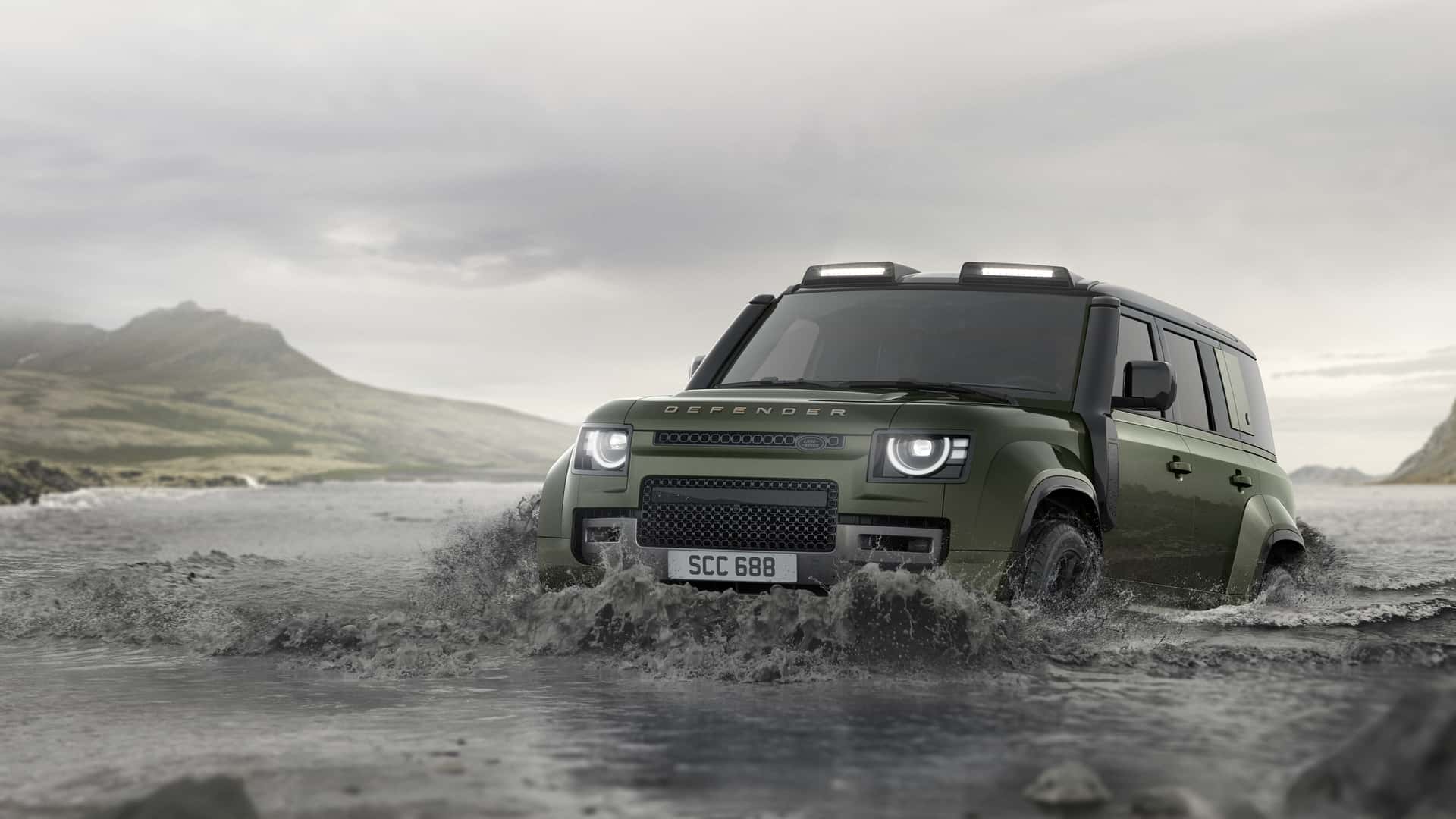 Porque é que a Land Rover retirou quase 100 CV ao Defender OCTA?