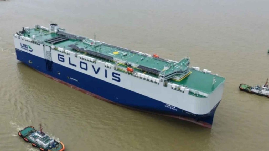 Hyundai recebe um gigante dos mares: novo navio transporta 10.800 automóveis e produz a sua própria eletricidade