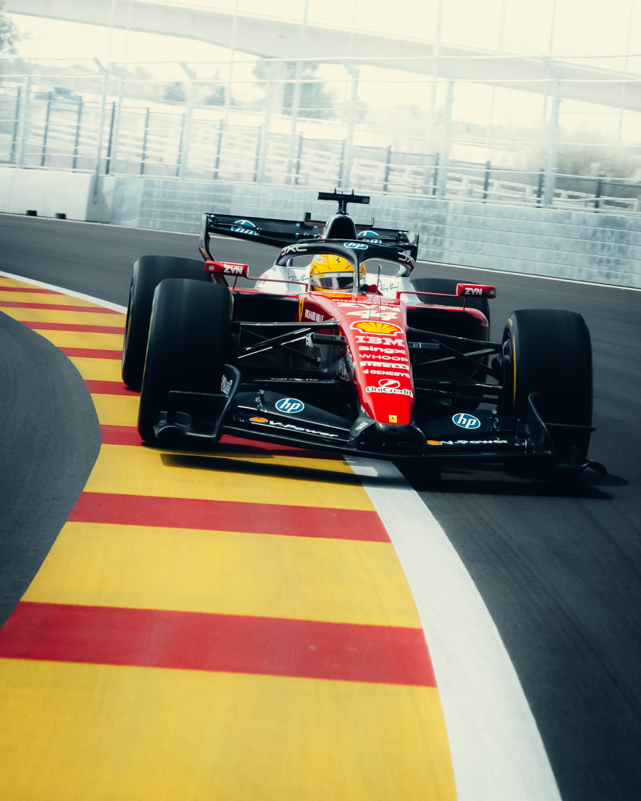 Ferrari mostra primeira volta no novo circuito de Madring (VIDEO)