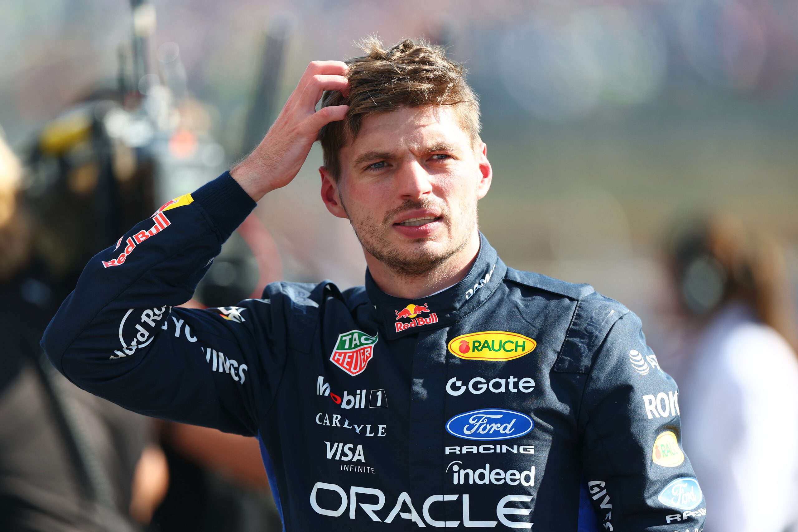 Verstappen alerta Red Bull para ameaça na luta pelo pódio em Silverstone