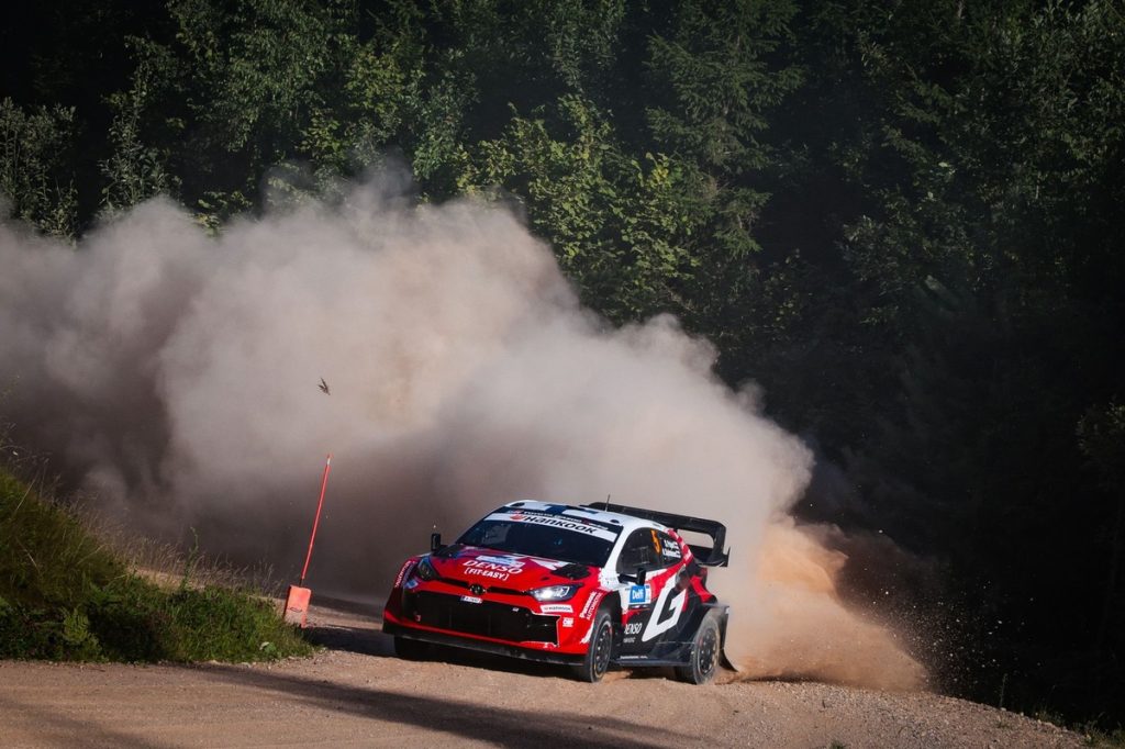 Sami Pajari domina delfi rally estonia com 14,7 segundos de vantagem