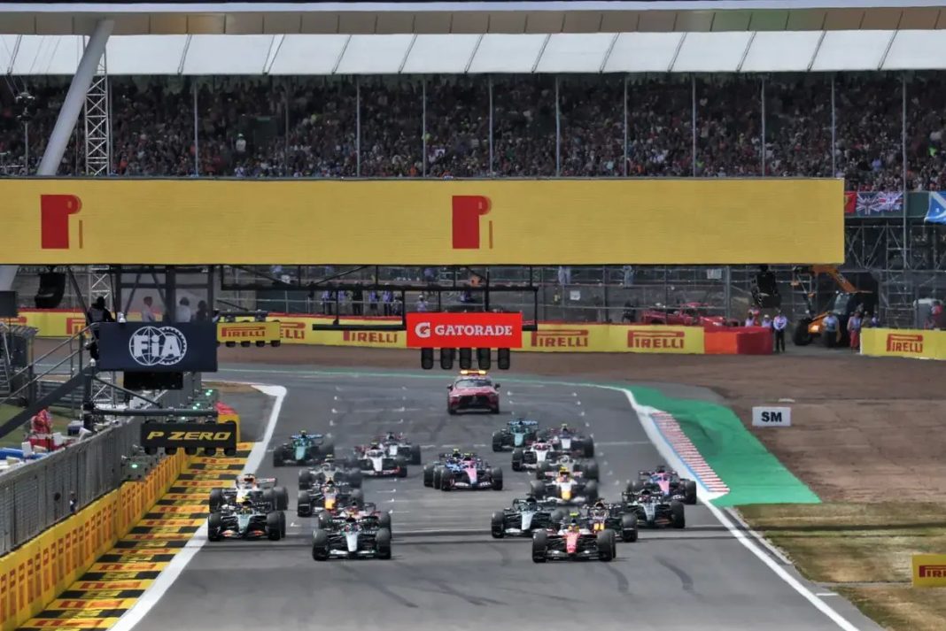 Antonelli vence a Sprint de Silverstone enquanto Hamilton falha a glória em casa