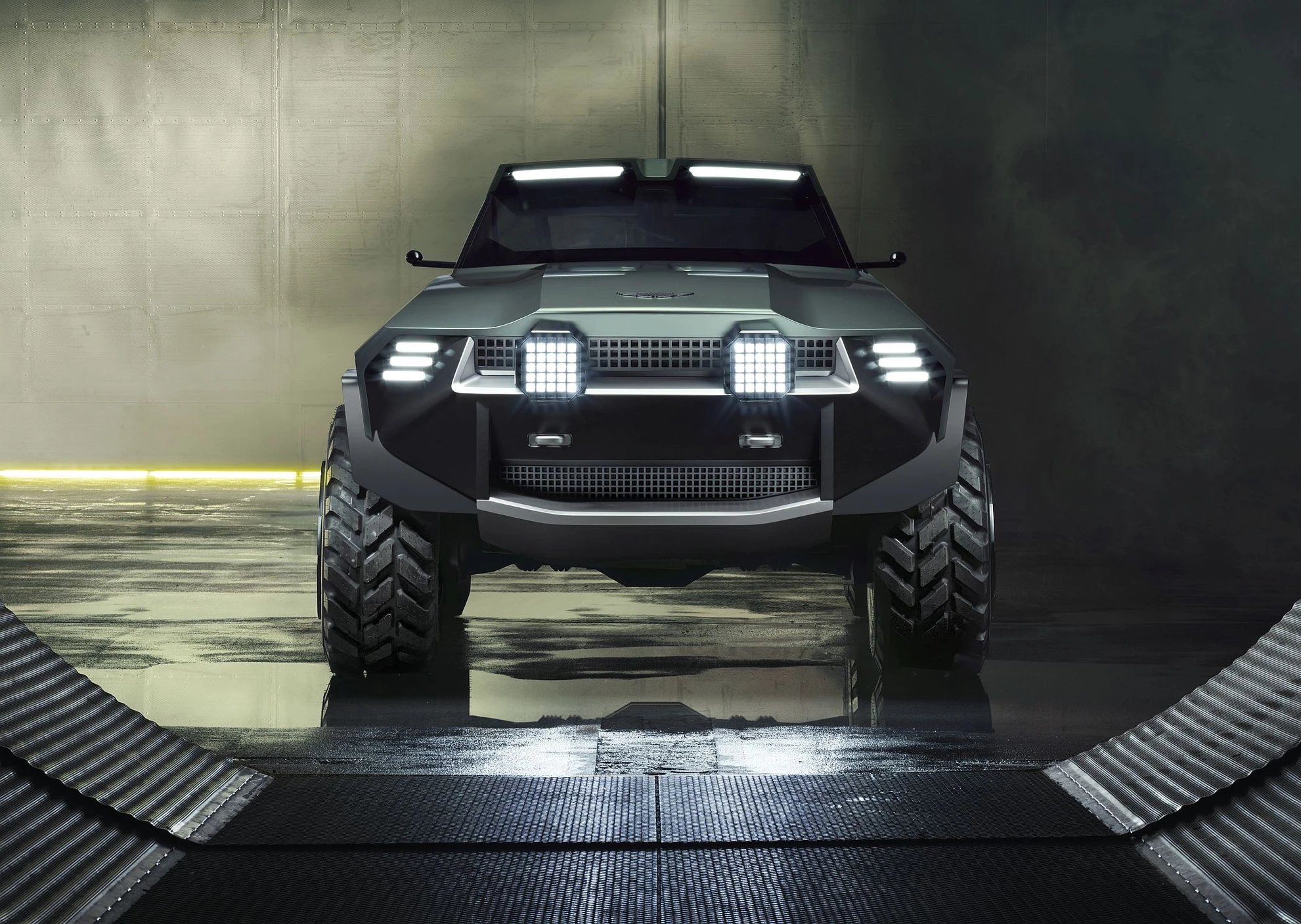 Aston Martin criou um veículo militar com motor V12… mas há um detalhe inesperado