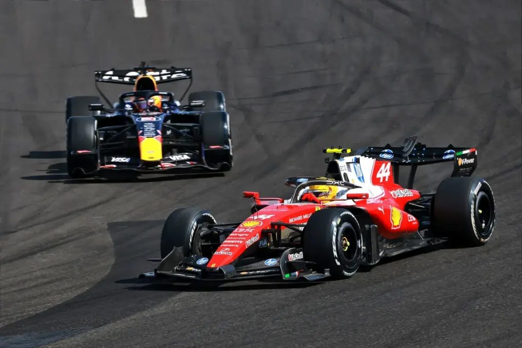 Erro na boxe custou penalização a Lewis Hamilton no GP da hungria