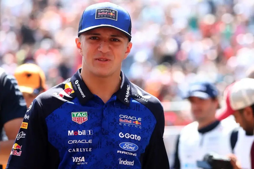 Isack Hadjar conforta-se com dificuldades partilhadas por Max Verstappen