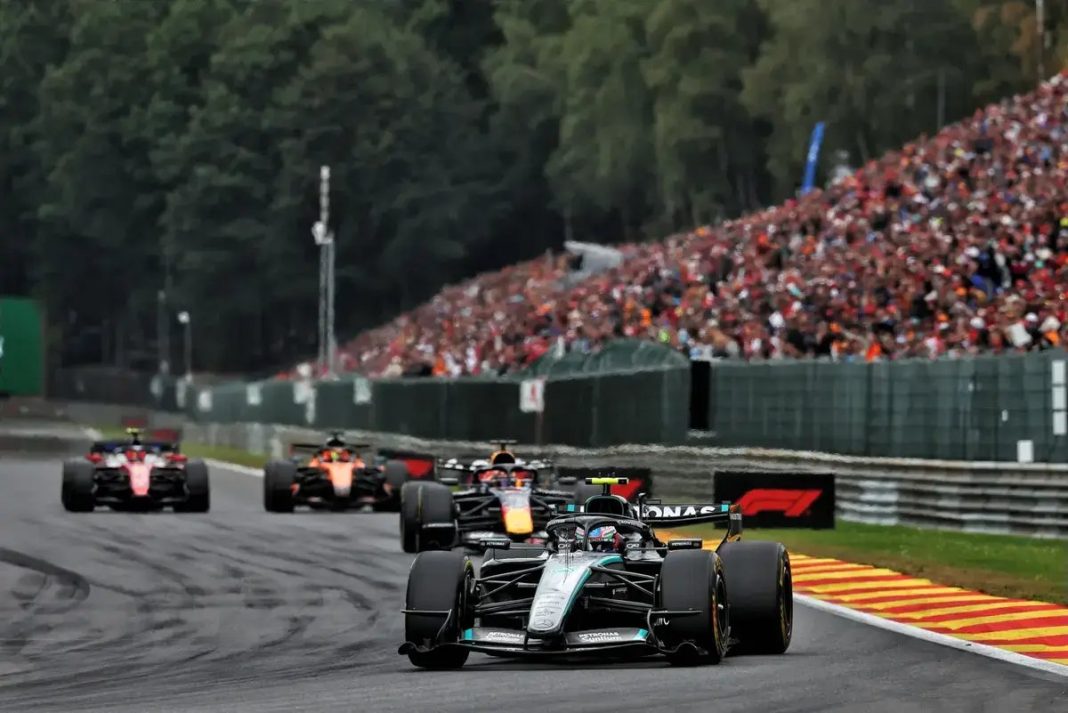 Kimi Antonelli conquista Spa: vitória no Grande Prémio da Bélgica completa mais um fim de semana dominante