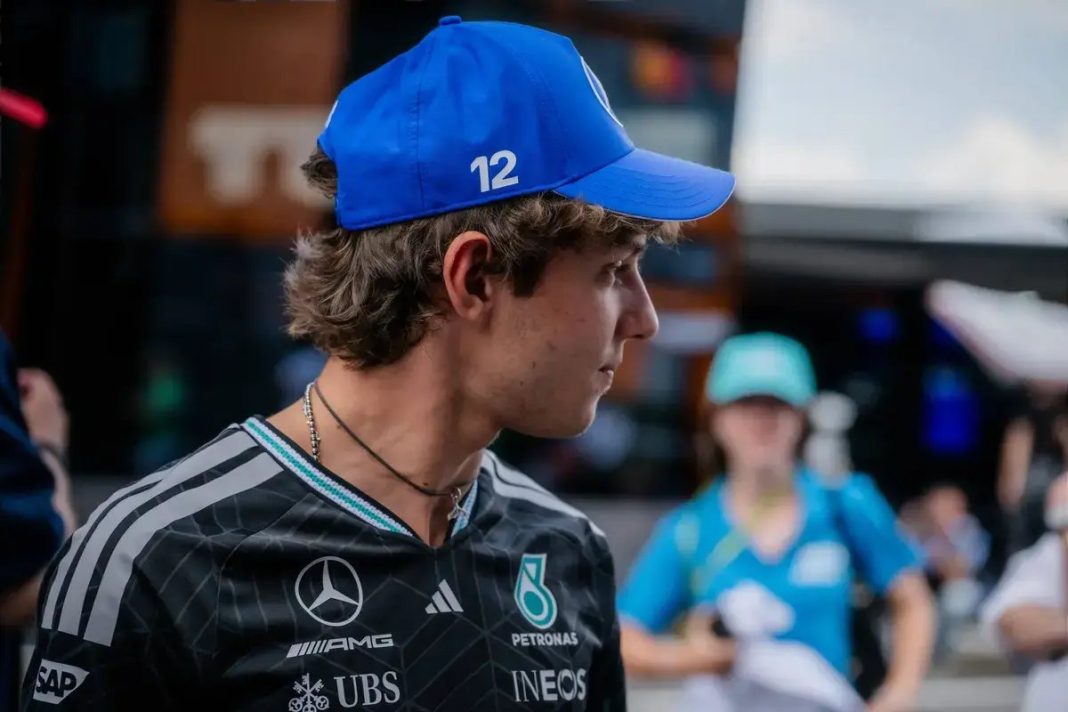 Kimi Antonelli revela repreensão forte do pai após erros na F1