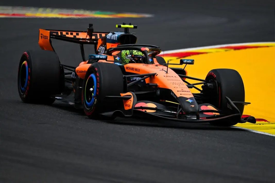 Lando Norris penalizado com descida de dez lugares na grelha na bélgica