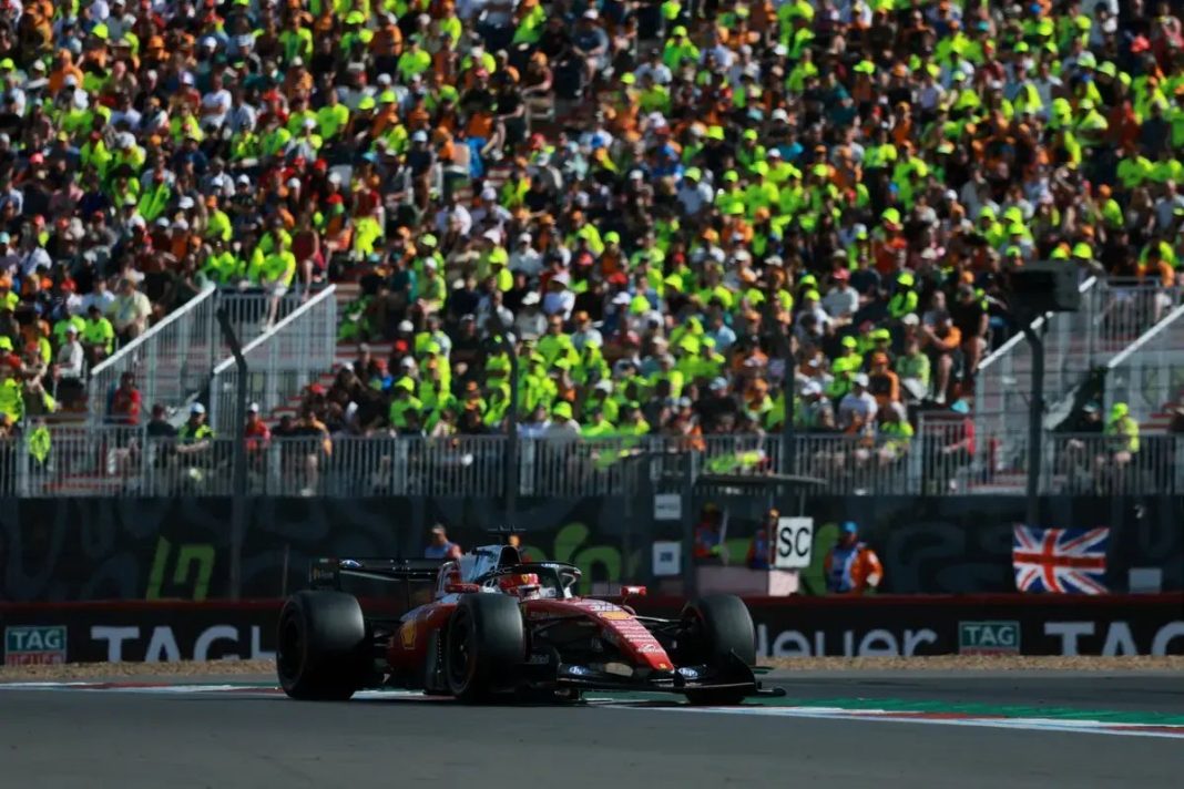 Leclerc regressa à primeira linha em Silverstone após dificuldades recentes