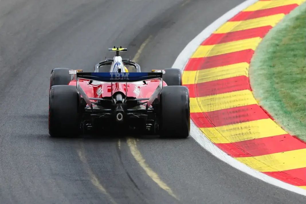 Lewis Hamilton critica regras da fórmula 1 de 2026 após qualificação em Spa
