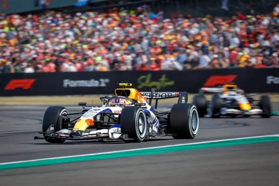 Liam Lawson brilha na fórmula 1 após saída polémica da Red Bull