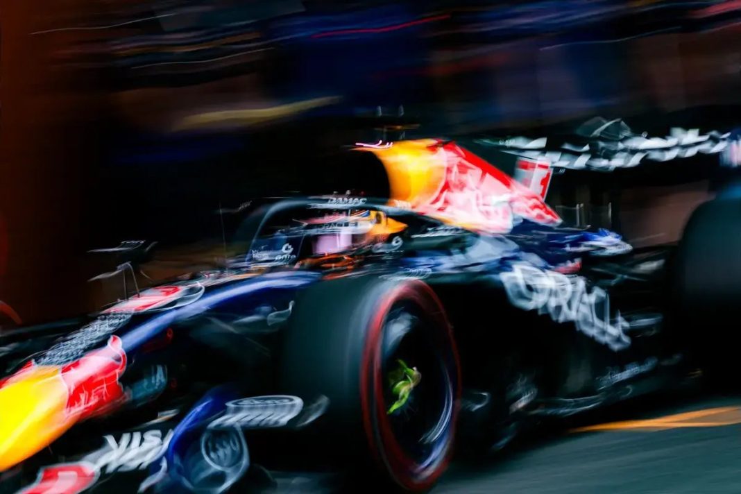 Max Verstappen domina treino em Spa e acalma rumores sobre futuro