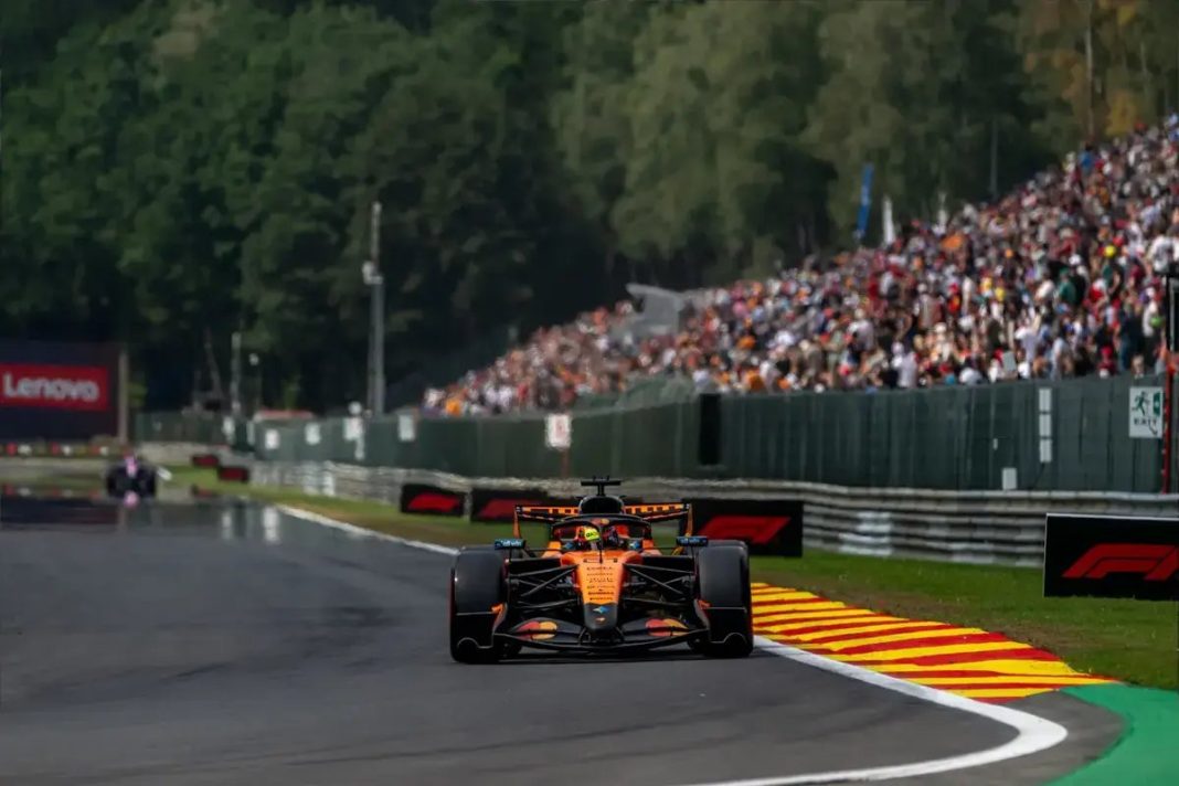 McLaren atribui défice de Piastri a algoritmos da unidade de potência