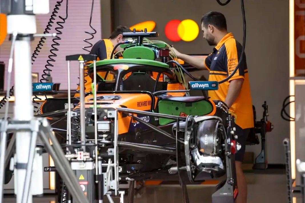 McLaren deve focar-se em 2027 após atraso na temporada 2026