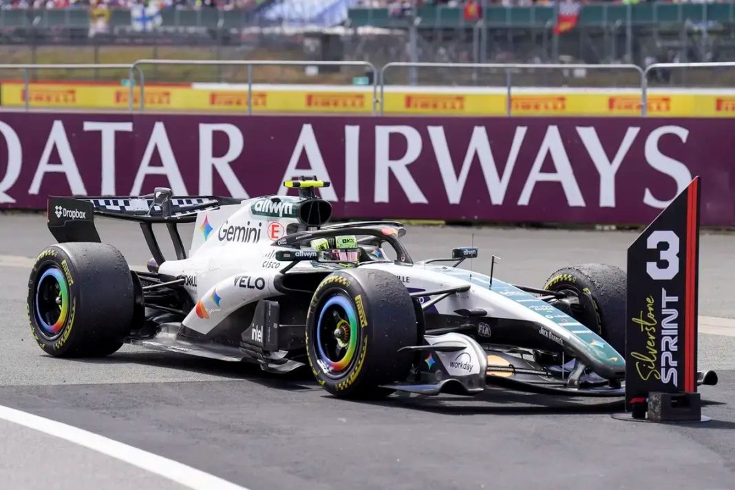 McLaren revela motivo do atraso na introdução do motor Mercedes melhorado
